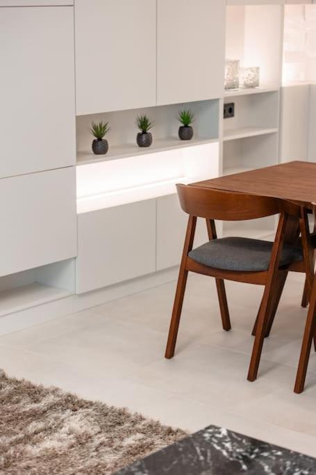 Henry's Appt With A Private 412 - Shared Kitchen Apartment Luxemburg